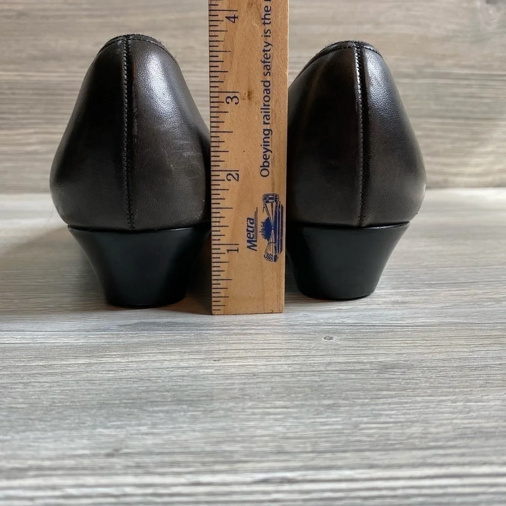 Stone grey leather comfortable mini wedge Natural Sport 8.5